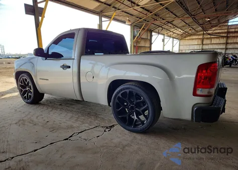 2008 GMC Sierra C1500 z USA, uszkodzony, nr VIN 1GTEC14058Z127346